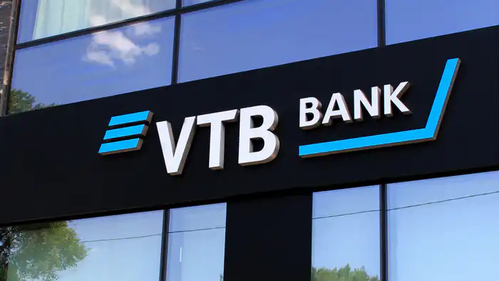 ВТБ Казахстан под санкциями: что ждет клиентов банка?