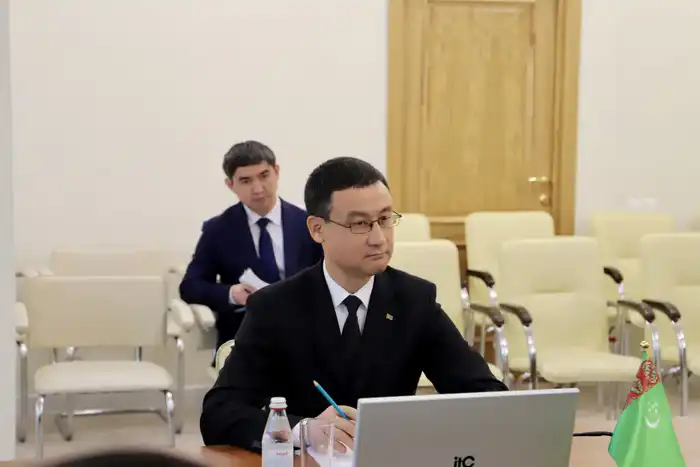 Светлана Жакупова и Мухаммедсейит Сылапов обсудили цифровизацию и сотрудничество в социально-трудовой сфере между Казахстаном и Туркменистаном