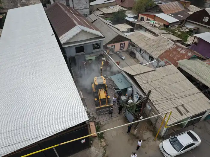 В Ауэзовском районе усиливается порядок в сфере малой торговли (3)