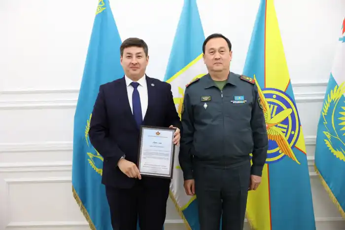 В Астане отметили День военного журналиста с участием вице-адмирала Серика Бурамбаева