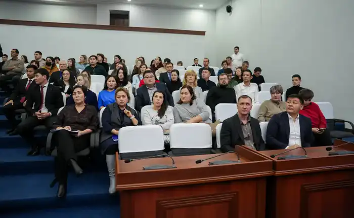 Вице-министр Иран Шархан провел встречу с населением Восточно-Казахстанской области (3)