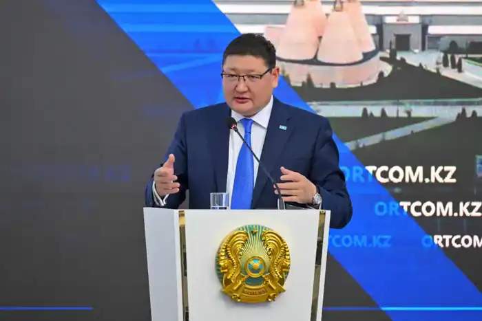 Как развивается область Абай: Берик Уали рассказал о планах на будущее на площадке Службы центральных коммуникаций (8)