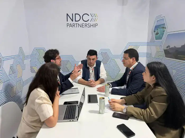 Состоялась двусторонняя встреча вице-министра Мансура Ошурбаева с представителями Партнёрства по ОНУВ (NDC Partnership) (3)
