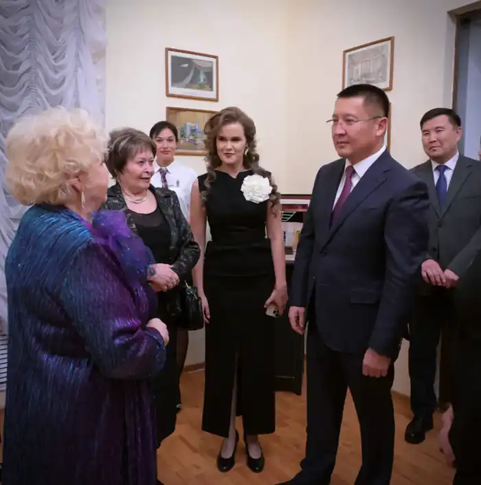 Павлодарскому областному театру драмы имени А.П. Чехова - 80 лет (2)