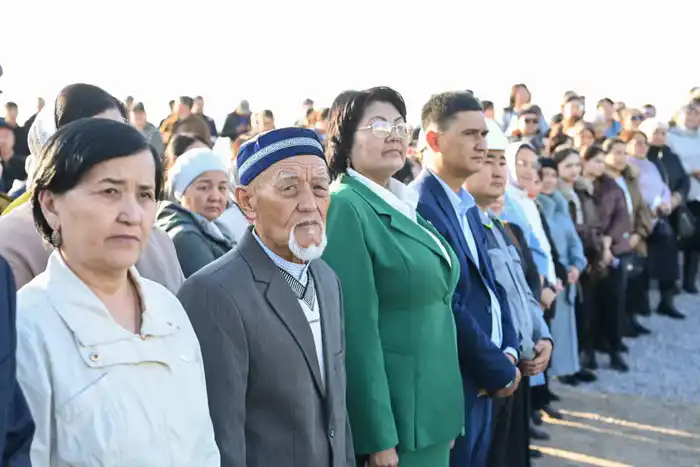 В село Шаган Сырдарьинского района подведен природный газ (6)