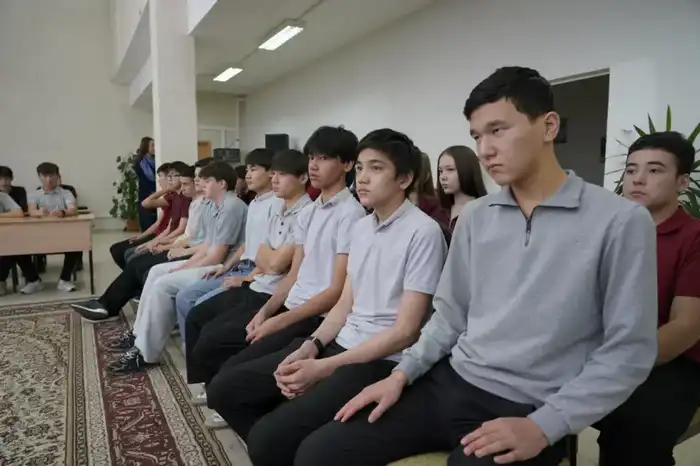 «Таза Қазақстан»: в Астане прошла специальная лекция для молодежи на экологическую тему (3)