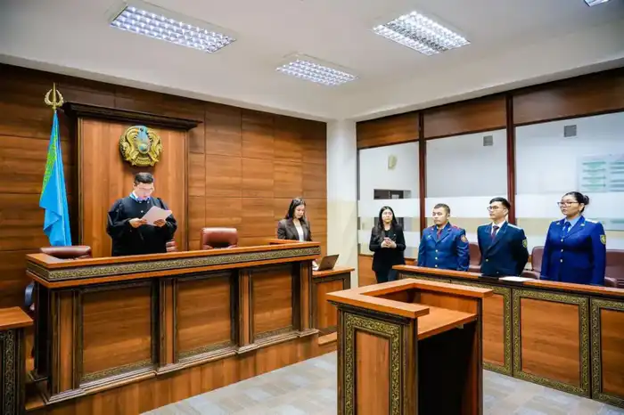 «Закон и порядок»: в Астане студенты стали зрителями правосудия в действии
