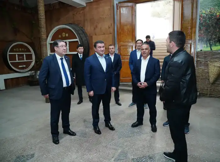 Подписан Меморандум о совместном развитии туризма между Туркестанской и Самаркандской областями