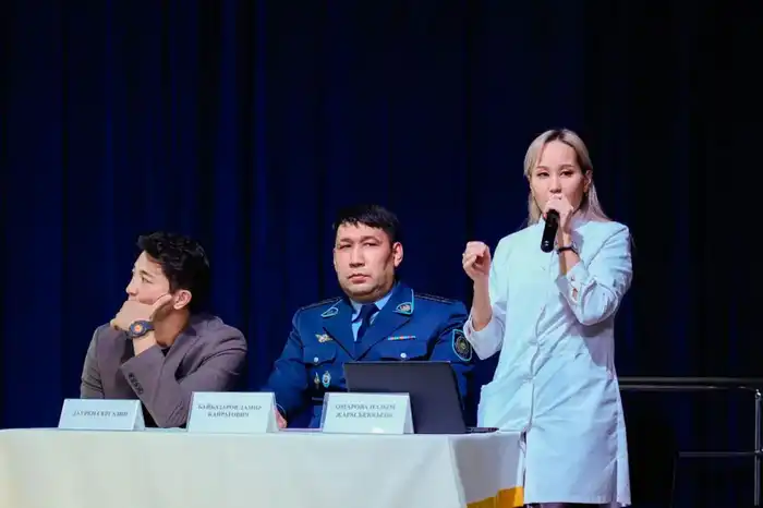 «Астана - город без наркотиков»: блогеры и спортсмены рассказали столичным студентам о вреде наркотических веществ (8)