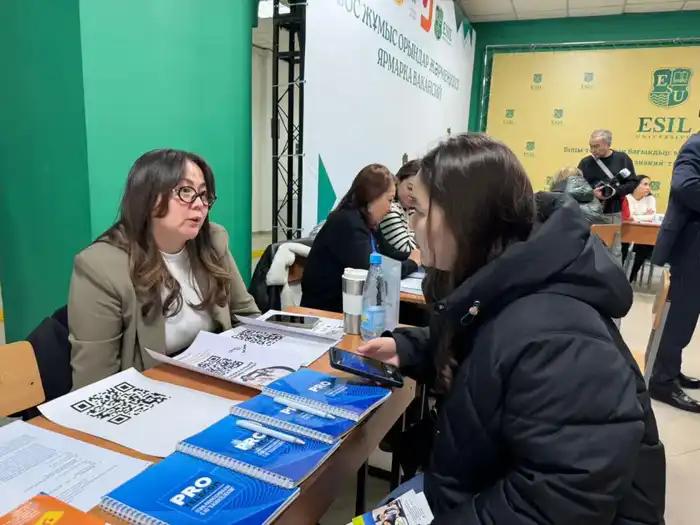 Ярмарка вакансий в Esil University для студентов и выпускников с участием более 50 работодателей