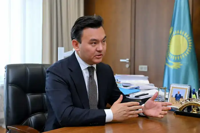 Новые проекты для казахского языка: встреча с Кенжеханулы