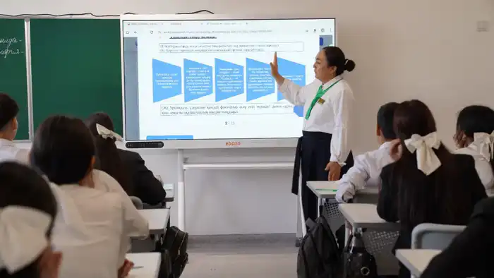 В Кызылординской области открылась десятая «Келешек мектебі» – министр просвещения Жулдыз Сулейменова посетила регион с рабочим визитом (3)