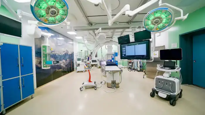 Олжас Бектенов проверил реализацию поручений Президента по развитию передовых технологий в медицине (2)