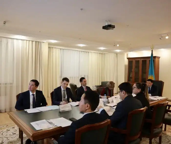 МНЭ, Нацбанк и АРРФР начали серию совещаний по разъяснению Программы совместных действий на 2026–2028 годы (3)