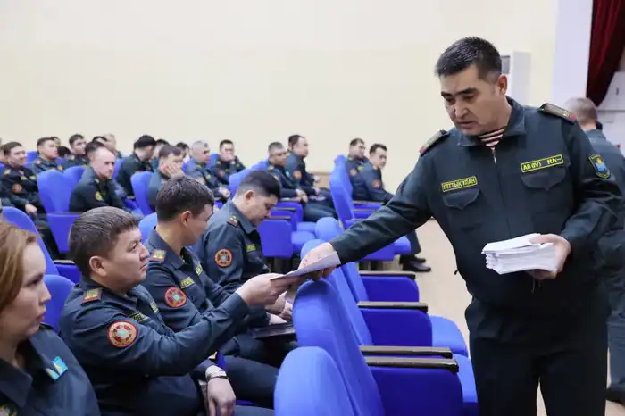 Тестирование по системе Qaztest в Национальной гвардии: оценка уровня владения государственным языком и его влияние на кадровую подготовку