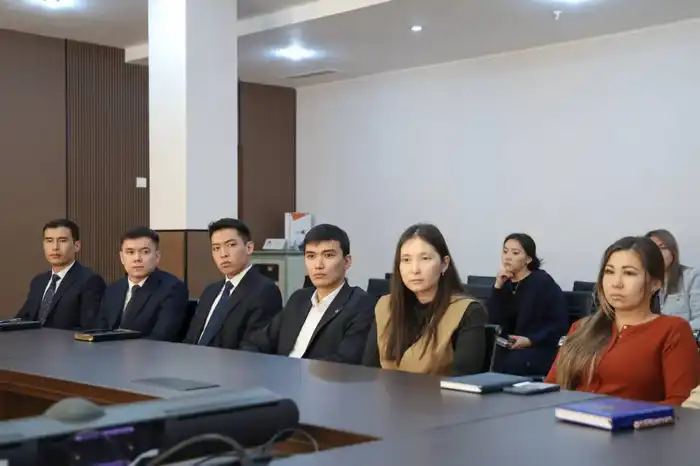 В Министерстве состоялся семинар на тему антикоррупционной политики (4)