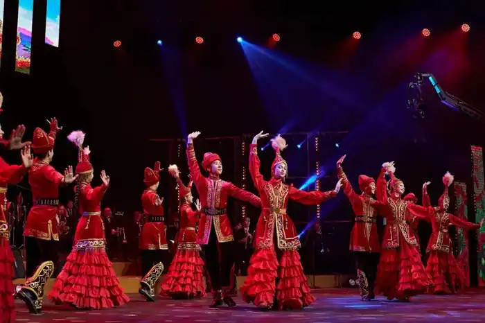 В Астане прошел творческий вечер Алтынбека Коразбаева «Ән әлемі тәлімгері» (4)