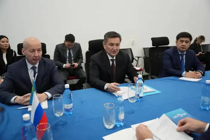 Восточно-Казахстанская и Омская области подписали меморандум о сотрудничестве (3)