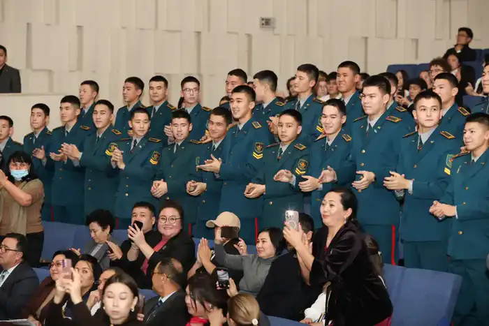 Туркестанский юноша Бахадир Бекзат представляет Казахстан на республиканском проекте "Мың бала"