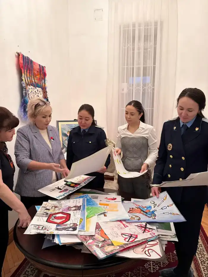 «Закон и порядок глазами ребёнка»: в столице подвели итоги конкурса рисунков среди школьников (5)