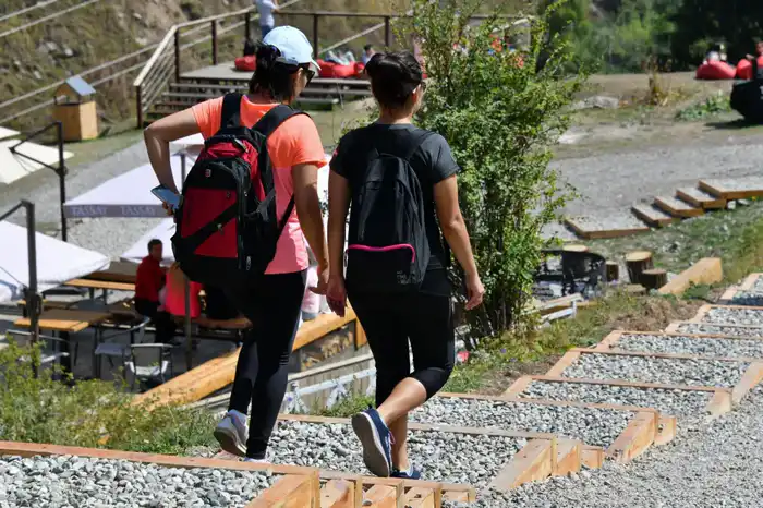 Горы Алматы: 1000 км маршрутов на ладони!