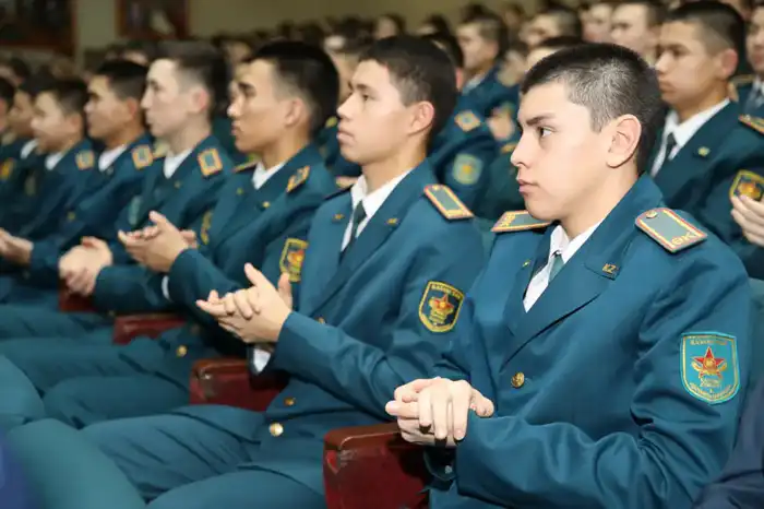 24 ноября — Симфония военного образования: день чествования защитников знаний и педагогики