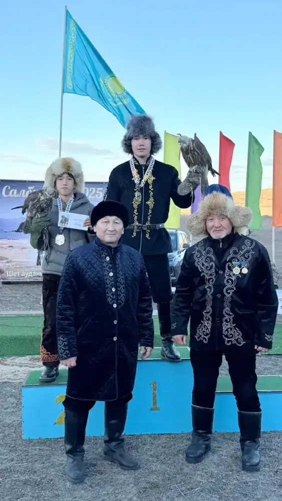 Победителем регионального первенства по охоте с ловчими птицами в Карагандинской области стал Темиралы Толегенулы