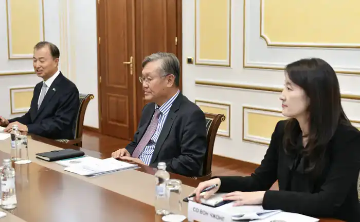 Глава МИД Казахстана провёл встречу со Специальным посланником Министра иностранных дел Южной Кореи (4)