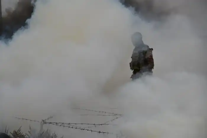 В Актауском гарнизоне более шестисот морских пехотинцев прошли обкатку танком (2)