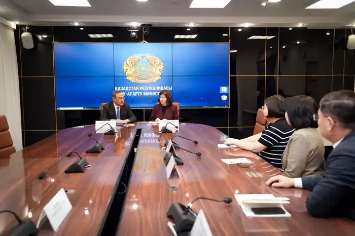 Наука в классах: будущие ученые Казахстана готовятся!