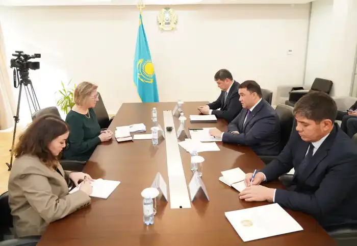 Встреча акима Туркестанской области с послом Великобритании