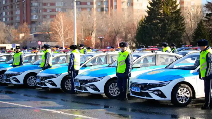 В ВКО полиции переданы 198 новых служебных автомобилей (4)