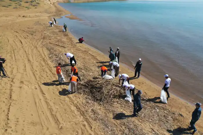 60 000 тонн мусора: реки Казахстана в новой жизни!