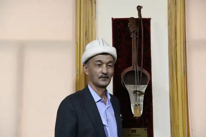 В Астане открылась экспозиция тюркских музыкальных инструментов (4)