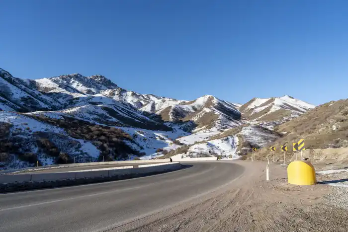 В Жетісу отремонтированы крупные автомагистрали «Сарыозек-Коктал» и «Жаркент-Хоргос», ведущие в приграничный регион (3)