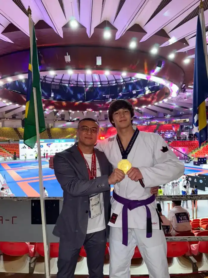 Шесть золотых медалей: мастера джиу-джитсу в Бангкоке!