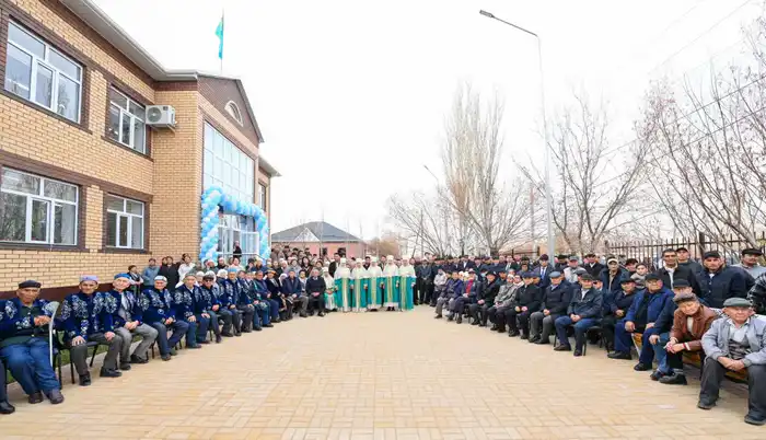 В селе Бестам Шиелийского района открылся клуб на 150 мест (9)