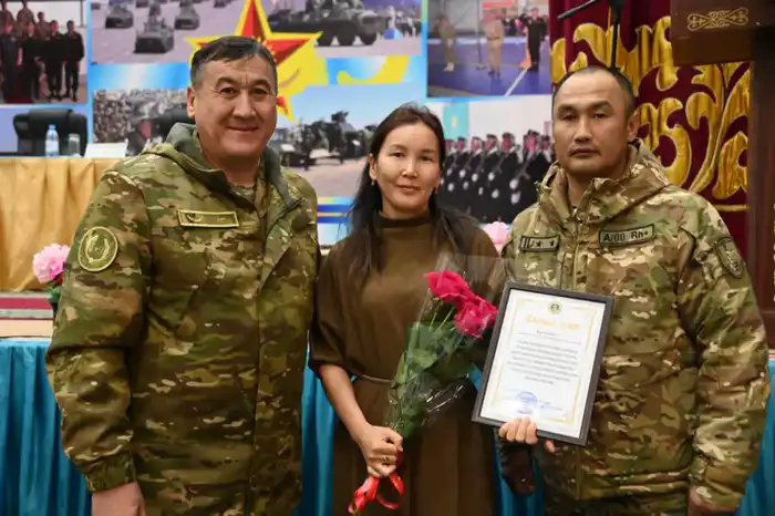 Бригаду морской пехоты посетили более ста родителей солдат (4)