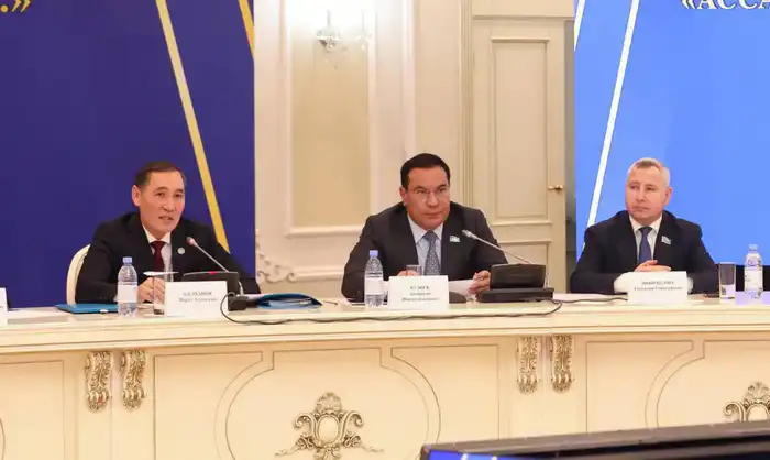 В Мангистау обсудили работу региона в проекте «Ассамблея. Парламент. Маслихаты» (5)