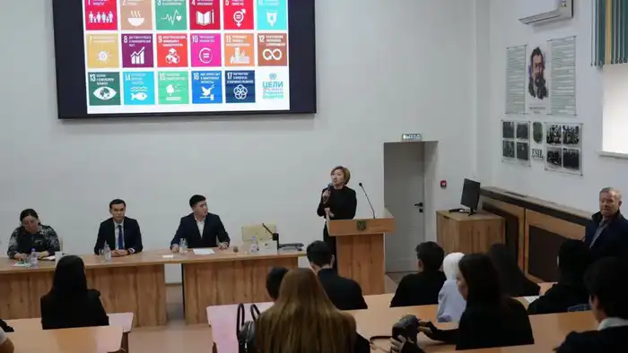 «Таза Қазақстан»: в Астане прошла лекция на тему «Экологическая чистота и гармония духовной чистоты» (9)