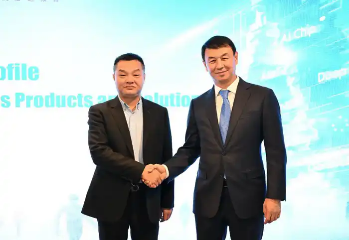 Алматы: Роботы-учителя становятся союзниками в образовательной революции