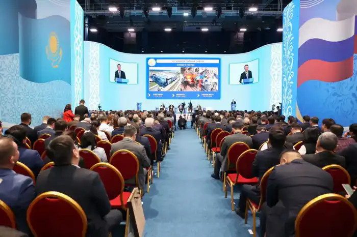 Костанайская область демонстрирует успешные примеры индустриального роста на форуме, подчеркивая важность рабочих профессий для экономики