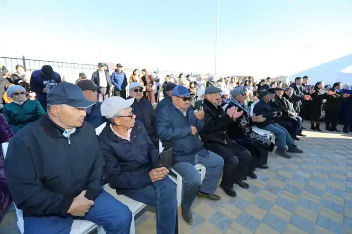 Нурдаулет Килыбай принял участие в открытии нового спортивного комплекса в Тупкараганском районе (7)