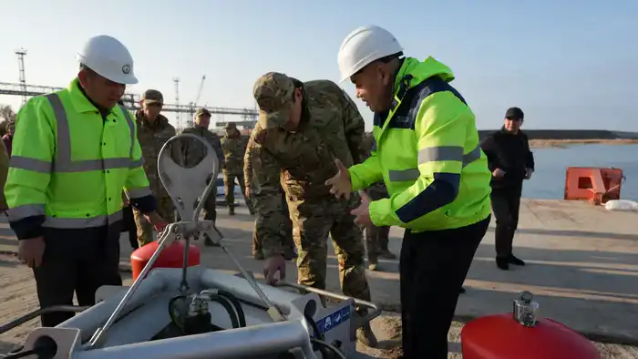 Глава МЧС посетил морской отряд «Теңіз жасағы» (4)