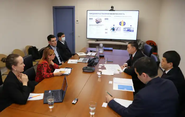 Поддержка устойчивого агропроизводства в Казахстане: новое соглашение между Национальным зерновым оператором и ПРООН