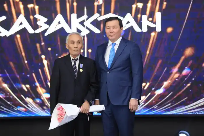 Старейшему региональному телеканалу «AQTÓBE» - 65 лет (2)