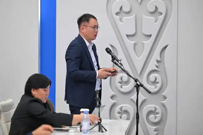Как развивается область Абай: Берик Уали рассказал о планах на будущее на площадке Службы центральных коммуникаций (3)