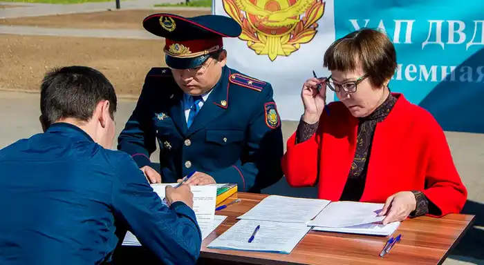 Алматыда полиция жастарға киберқауіпсіздік туралы айтты