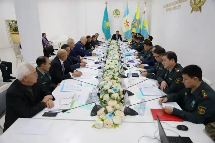 В Астане ветераны Вооруженных сил обсудили вопросы социальной поддержки и патриотического воспитания (7)