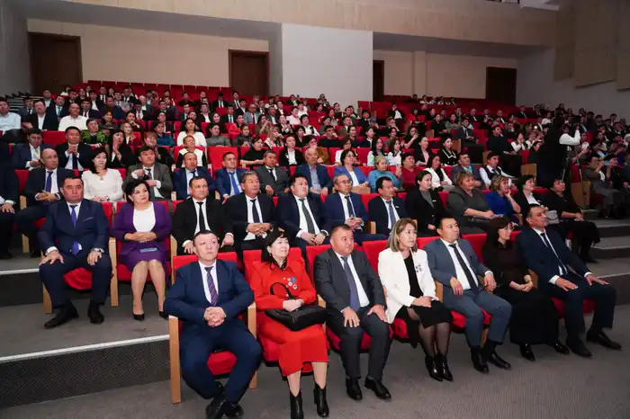 В ТУРКЕСТАНЕ ОТМЕТИЛИ 105-ЛЕТИЕ СЛУЖБЫ СТАТИСТИКИ (3)